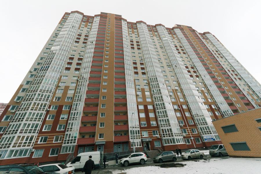 Cozy Apartment On Gmyri 12B Near Metro Poznyaki كييف المظهر الخارجي الصورة
